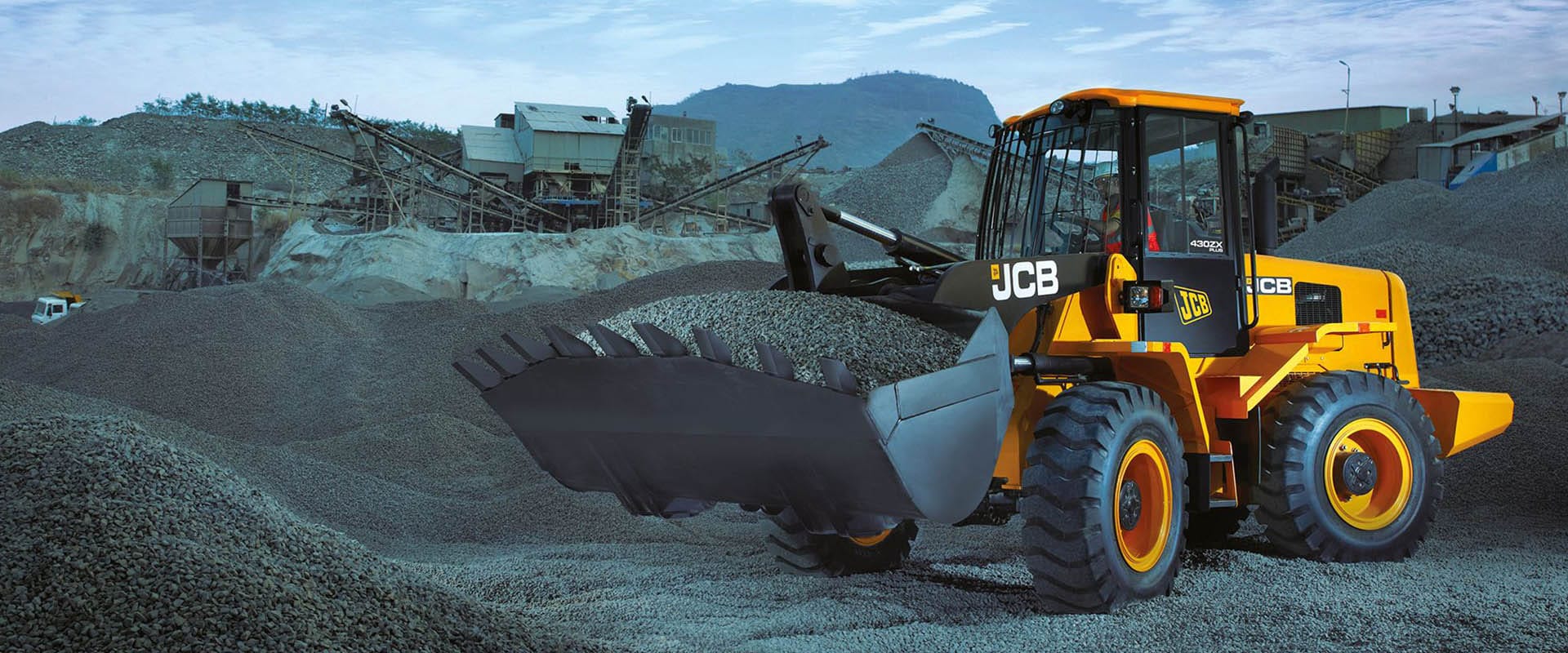 Sri Lanka Importers & Dealers in Tractors, Combine Harvesters